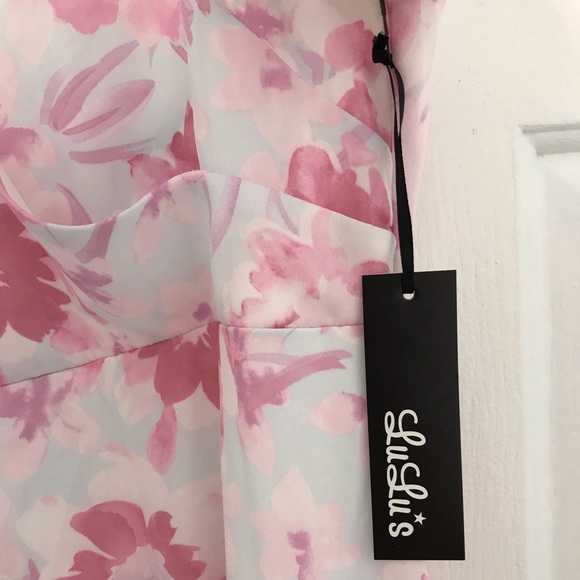 Lulu’s floral maxi length dress, size M, w/tags - Picture 2 of 4